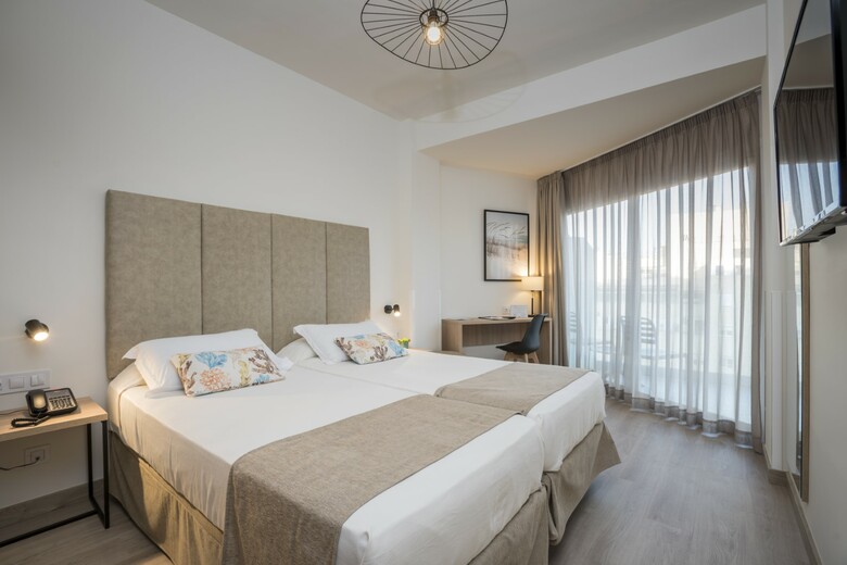 Hotel Las Arenas