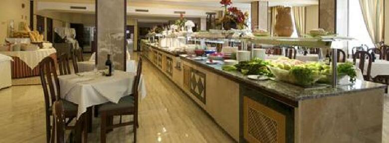 Hotel Las Arenas
