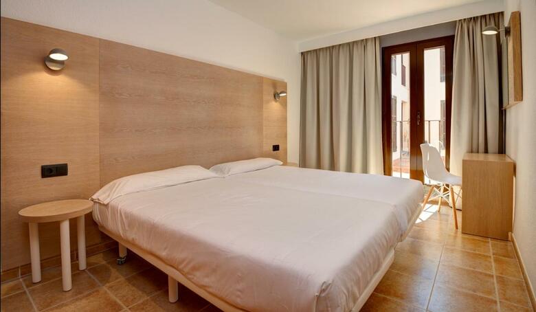 Aparthotel Protur Floriana Resort