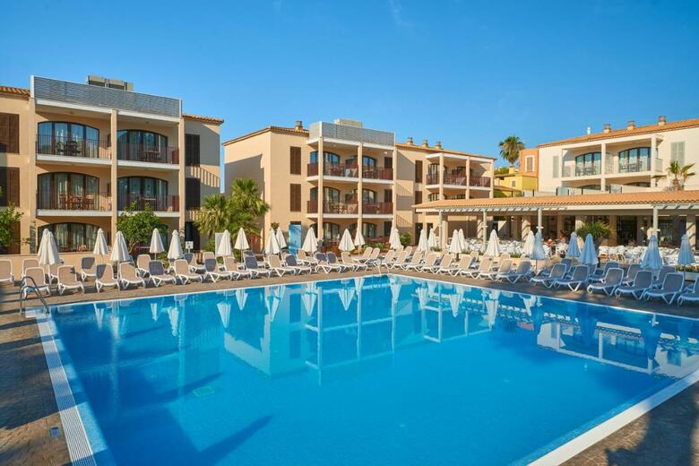 Aparthotel Protur Floriana Resort