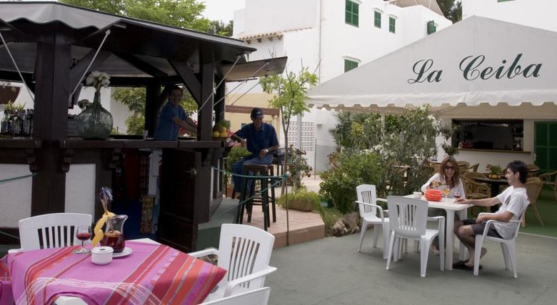 Hostal La Ceiba