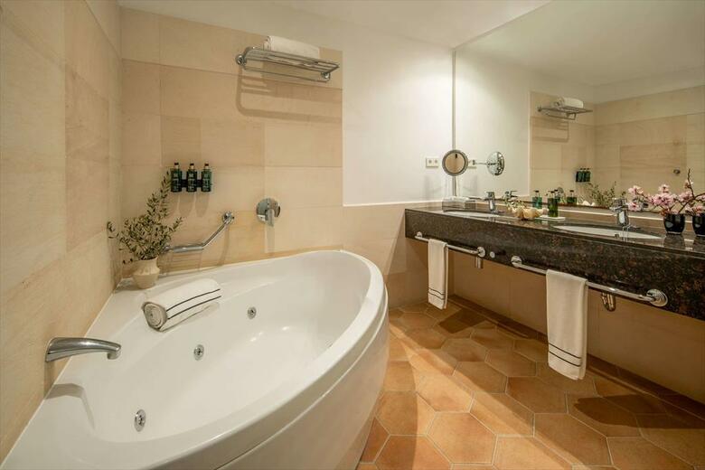 Melia Cala D�or Boutique Hotel