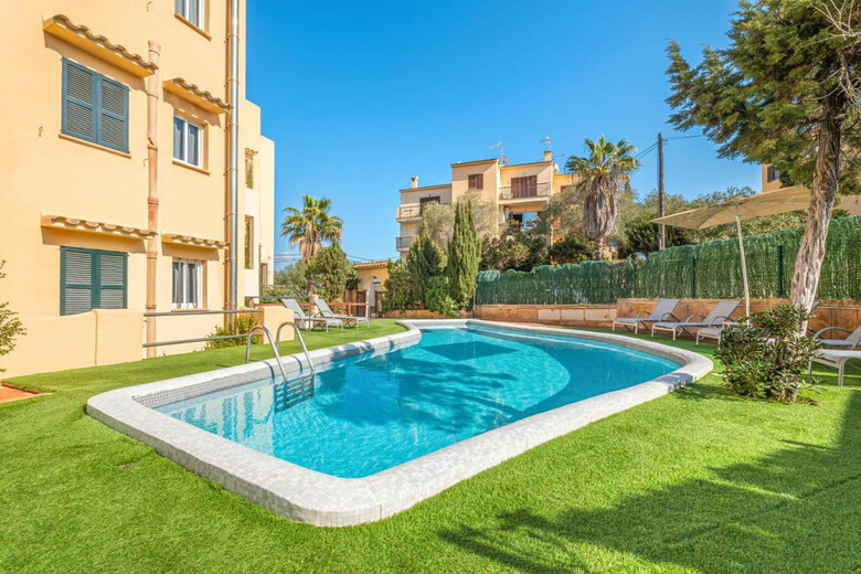 Apartamentos Playa Ferrera