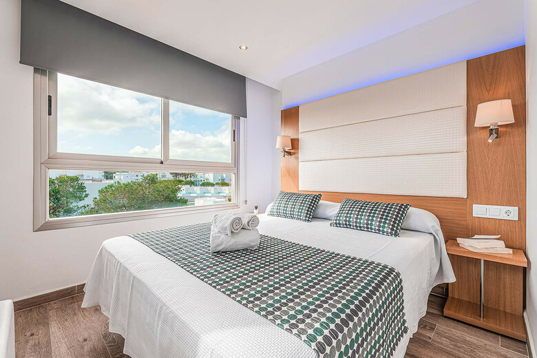 Apartamentos Playa Ferrera