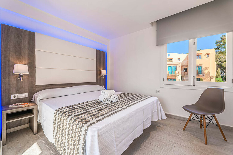 Apartamentos Playa Ferrera
