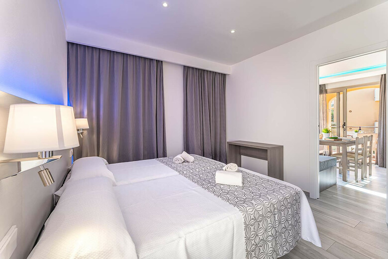 Apartamentos Playa Ferrera