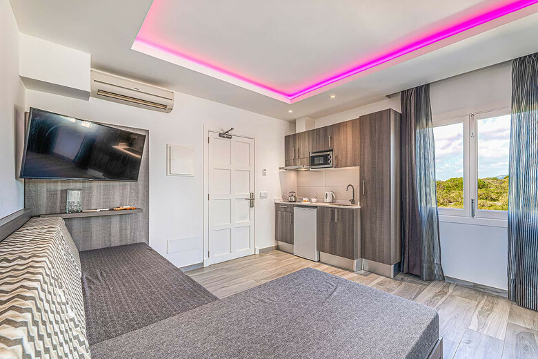 Apartamentos Playa Ferrera