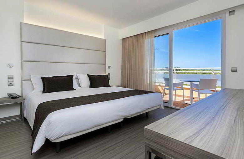 Hotel Insotel Club Cala Mandia