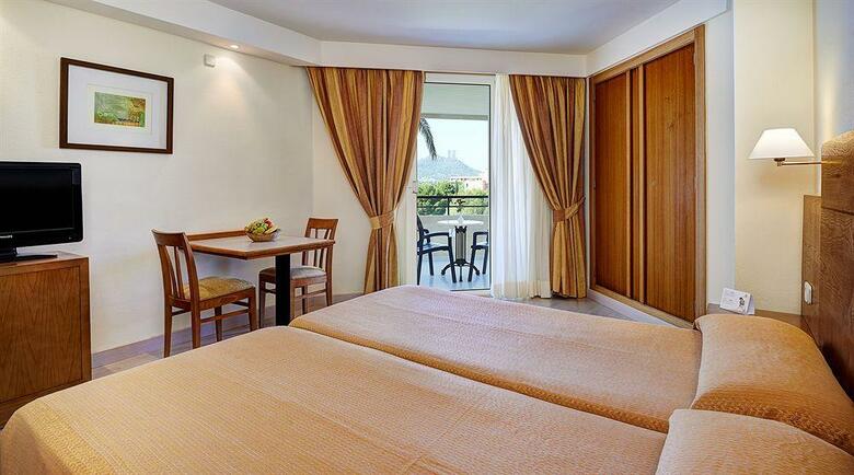 Aparthotel Hipotels Bahia Grande