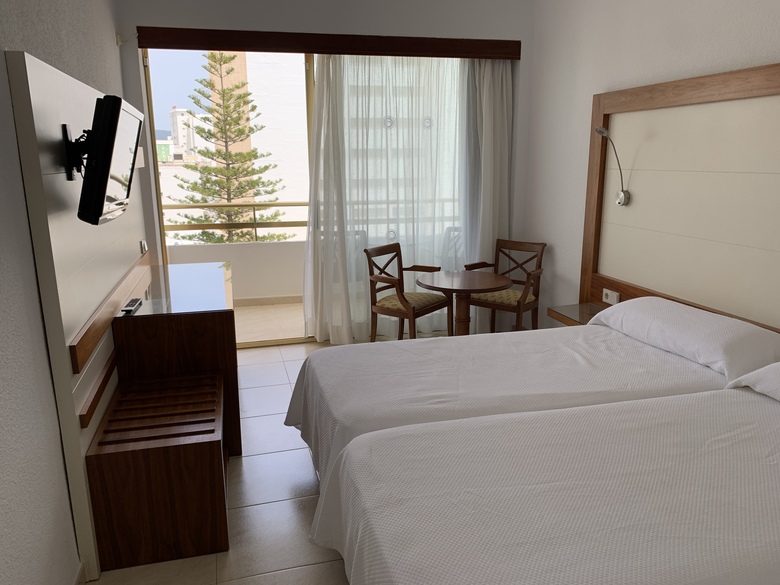 Hotel Biniamar