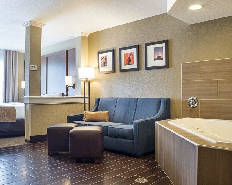 Hotel Comfort Suites Minot