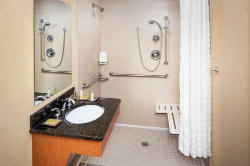 Hotel Doubletree By Hilton Cleveland East Beachwood