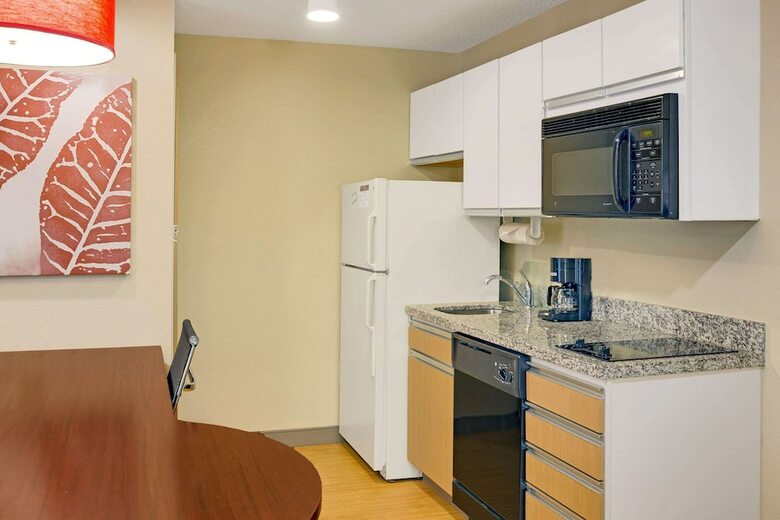 Hotel Hawthorn Suites Cincinnati Blue Ash