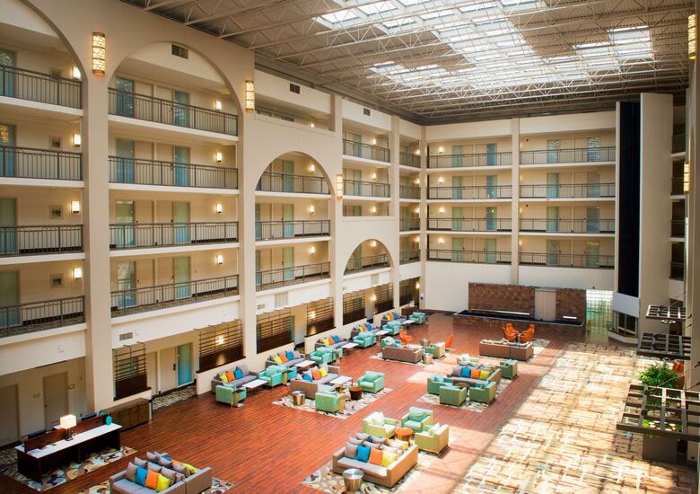 Hotel Embassy Suites By Hilton Cincinnati Northeast - Blue Ash