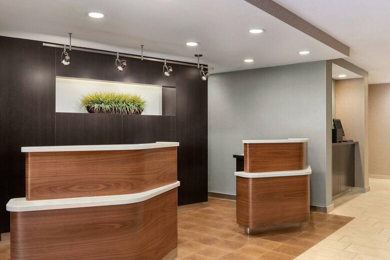 Hotel Courtyard By Marriott Dayton North
