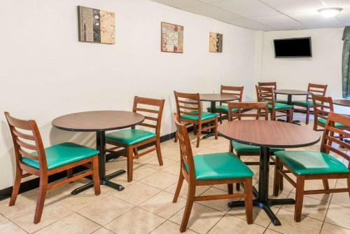Motel Super 8 Columbus North