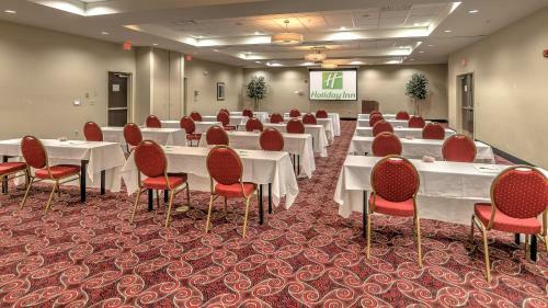 Hotel Holiday Inn North Quail Springs