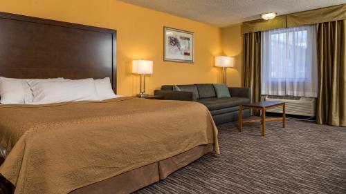 Motel Cerulean Hotel, A Running Y Property