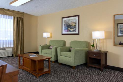 Motel Cerulean Hotel, A Running Y Property