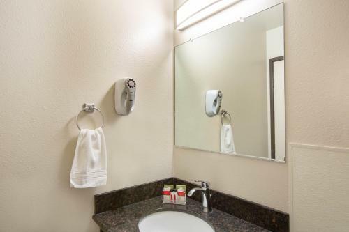 Hotel Super 8 By Wyndham Springfield/eugene