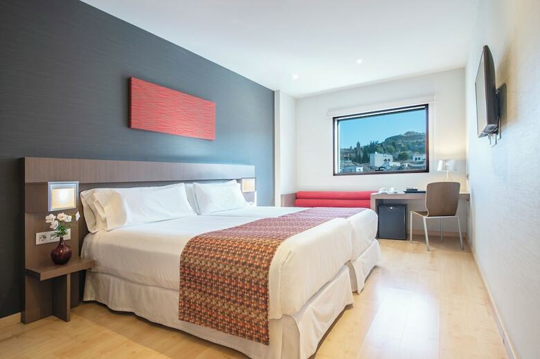 Hotel Granada By Pierre Vacances
