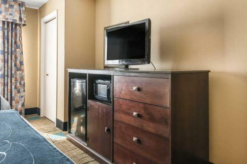 Hotel Comfort Suites Near Mcas Beaufort