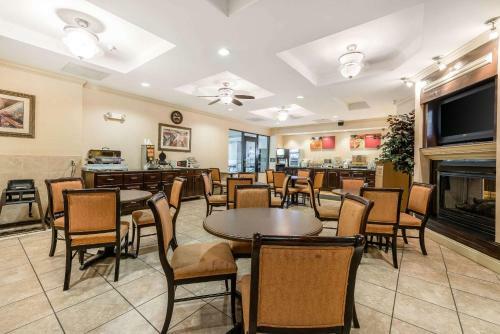 Hotel Comfort Suites Near Mcas Beaufort