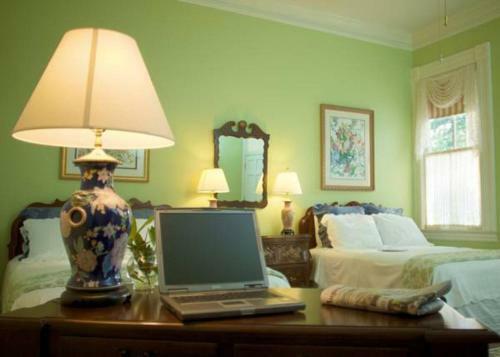 Posada Lookaway Inn