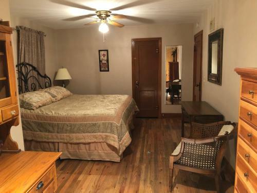 First Deadwood Cottages