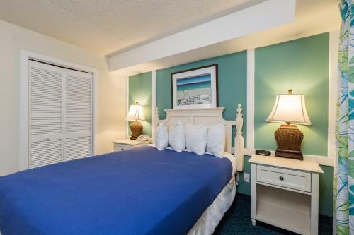 Hotel Schooner Beach And Racquet Club