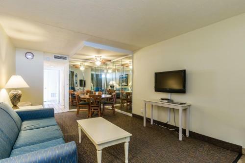 Hotel Schooner Beach And Racquet Club