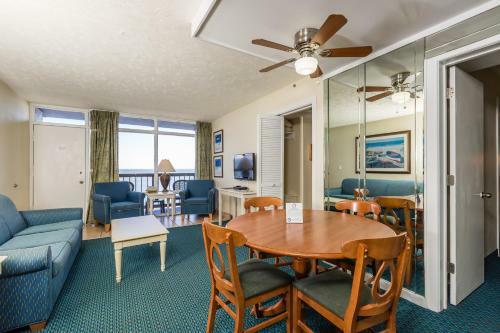 Hotel Schooner Beach And Racquet Club
