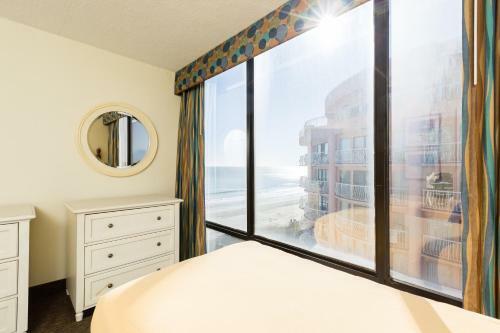 Hotel Schooner Beach And Racquet Club