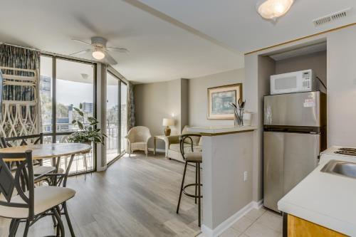 Apartamento Oceanview Condo 702