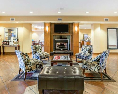 Hotel Comfort Suites East Knoxville