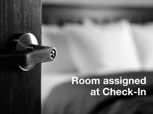 Hotel Sandy Beach Resort