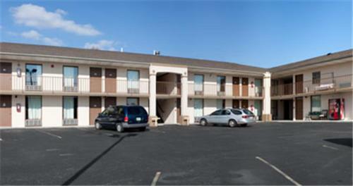 Motel Parkway Inn