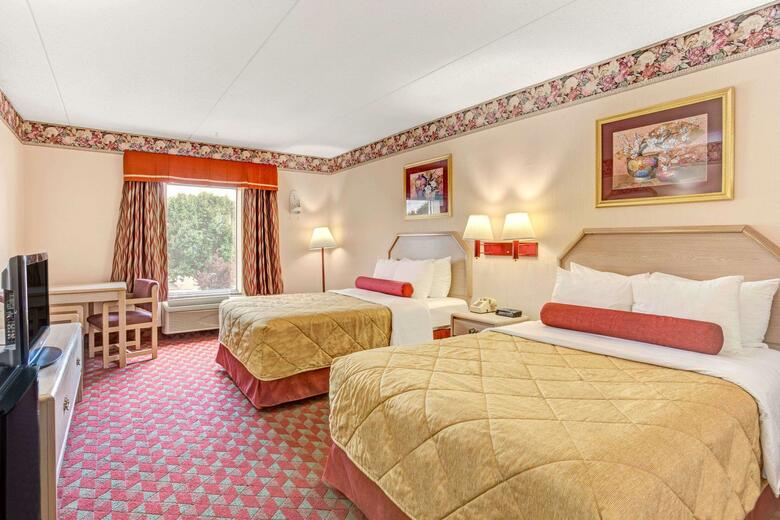 Ramada Murfreesboro Hotel
