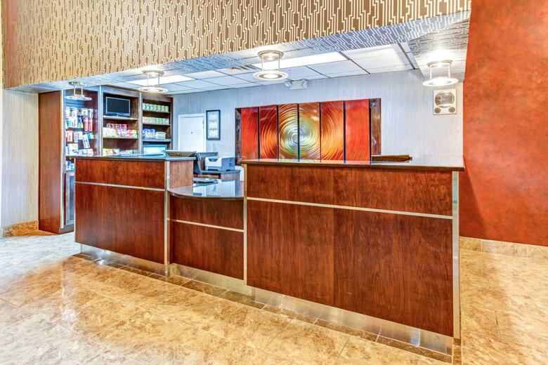 Ramada Murfreesboro Hotel