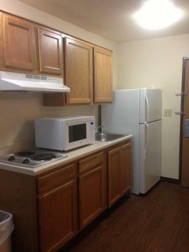 Hotel Inland Suites Lamar