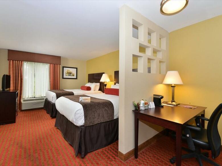 Hotel Quality Suites Nashville Airport