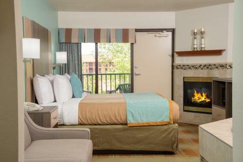 Hotel Pigeon River Inn