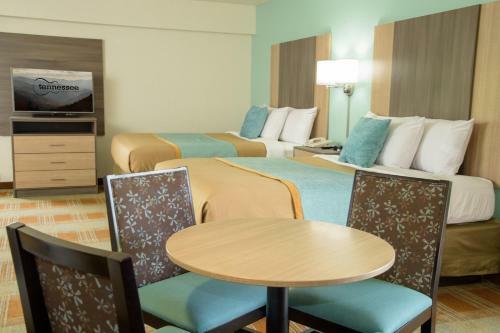 Hotel Pigeon River Inn