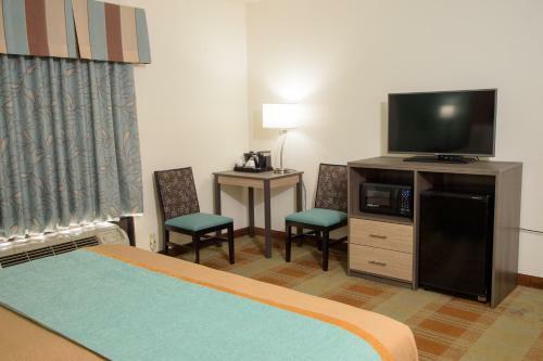 Hotel Pigeon River Inn