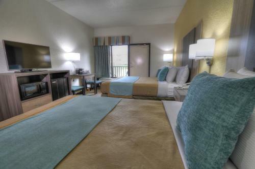 Hotel Pigeon River Inn