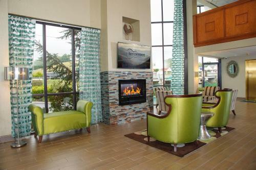 Hotel Pigeon River Inn