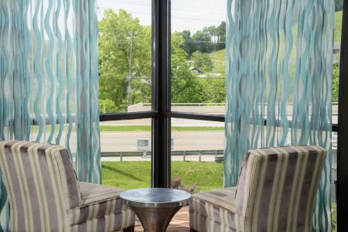 Hotel Pigeon River Inn