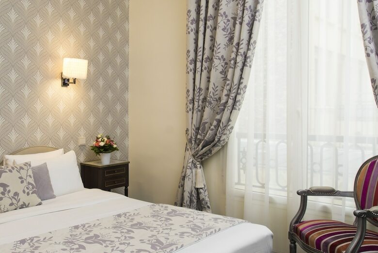Hotel Saint Petersbourg Opera