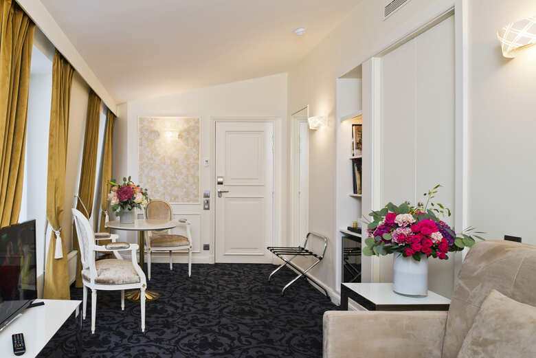 Hotel Saint Petersbourg Opera