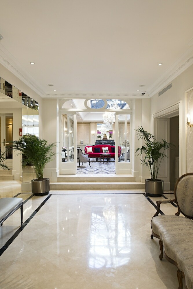 Hotel Saint Petersbourg Opera
